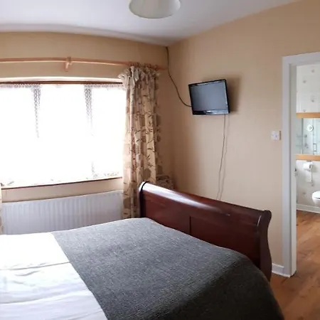 לינה וארוחת בוקר The Olde Forge *