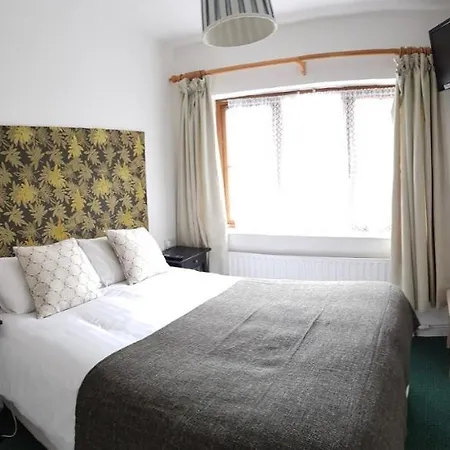 The Olde Forge לינה וארוחת בוקר קהרדניאל